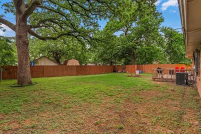 2244 Cambridge Drive, Irving, TX 75061 - Photo 30