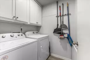 2244 Cambridge Dr, Irving, TX 75061 - Photo 8