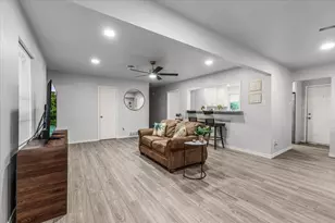 2244 Cambridge Dr, Irving, TX 75061 - Photo 4