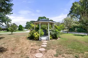 1814 Robbins Rd, Athens, TX 75751 - Photo 30