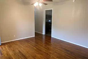 404 W Heron St, Denison, TX 75020 - Photo 4