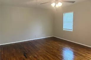 404 W Heron St, Denison, TX 75020 - Photo 8