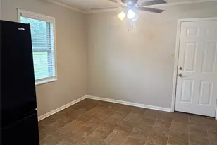 404 W Heron St, Denison, TX 75020 - Photo 12