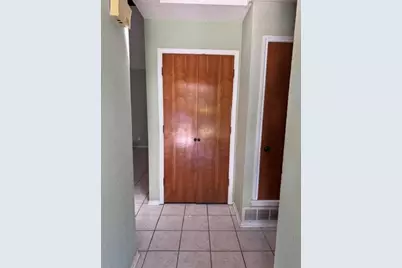 2703 Capistrano Court S, Arlington, TX 76015 - Photo 8