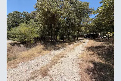 190 Fairway Drive, Nocona, TX 76255 - Photo 2