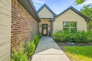 5004 Moss Rock Trail, Granbury, TX 76048 - Photo 2