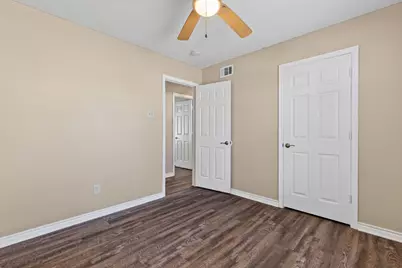 207 E Travis Street, Leonard, TX 75452 - Photo 24