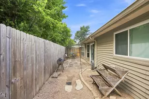406 Gardenia Ln, Waxahachie, TX 75165 - Photo 22