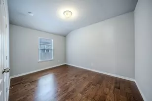5735 Mountain Hollow Dr, Dallas, TX 75249 - Photo 14