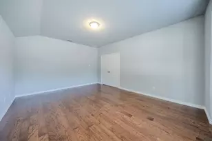 5735 Mountain Hollow Dr, Dallas, TX 75249 - Photo 18
