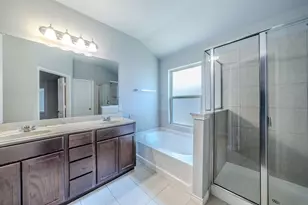 5735 Mountain Hollow Dr, Dallas, TX 75249 - Photo 12