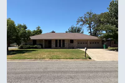 2104 N Woodland Street, Stephenville, TX 76401 - Photo 1