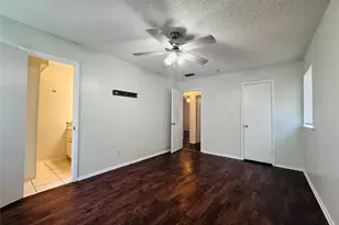 121 N Heights Dr, Crowley, TX 76036 - Photo 8
