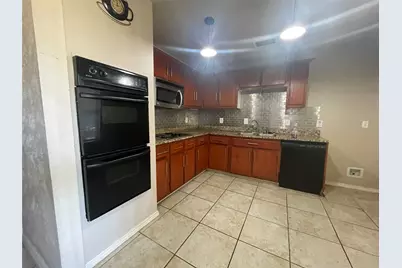 10515 Eastcrest Lane, Dallas, TX 75217 - Photo 2