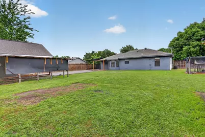 516 Post Oak Lane, Burleson, TX 76028 - Photo 12