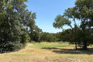 2487 Creekwood Dr, Cedar Hill, TX 75104 - Photo 1