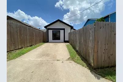 10355 Limestone Drive, Dallas, TX 75217 - Photo 18