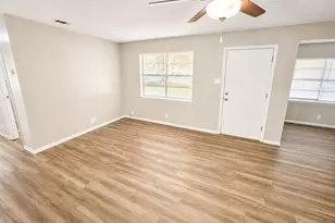 1902 Joslin St, Cleburne, TX 76033 - Photo 4