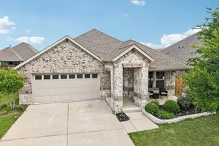 816 Cobalt Dr, Celina, TX 75009 - Photo 2