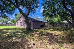 1532 Marion Dr, Dallas, TX 75211 - Photo 28