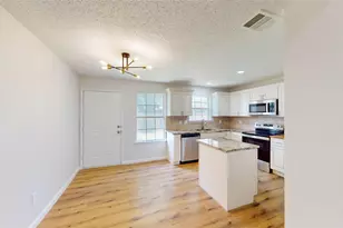 1532 Marion Dr, Dallas, TX 75211 - Photo 10