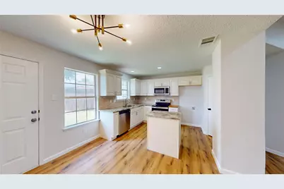 1532 Marion Drive, Dallas, TX 75211 - Photo 8