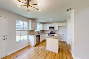 1532 Marion Dr, Dallas, TX 75211 - Photo 8