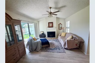 5536 Club Crest Drive, Mesquite, TX 75150 - Photo 2