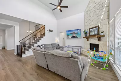 7700 Sunspray Street, Joshua, TX 76058 - Photo 4