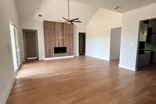 22103 Greenbriar Dr, Whitney, TX 76692 - Photo 8