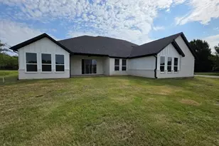 22103 Greenbriar Dr, Whitney, TX 76692 - Photo 2