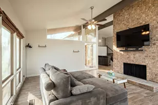 2811 Crowley Ct, Arlington, TX 76012 - Photo 8