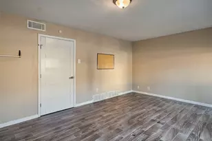 2811 Crowley Ct, Arlington, TX 76012 - Photo 24