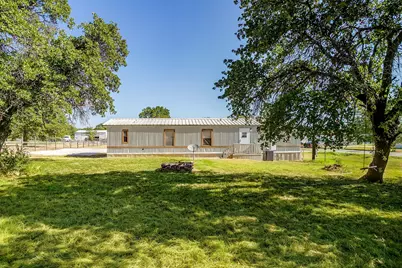 173 Briar Oaks Drive, Azle, TX 76020 - Photo 38