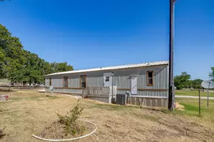 173 Briar Oaks Dr, Azle, TX 76020 - Photo 40