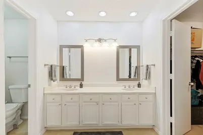 8434 Towneship Lane, Dallas, TX 75243 - Photo 16