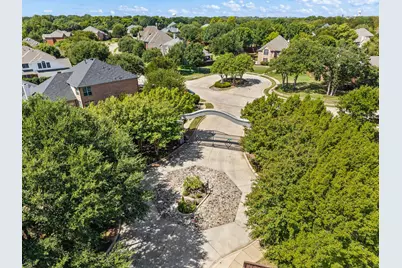 6609 Sapphire Circle S, Colleyville, TX 76034 - Photo 2
