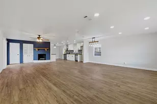 1808 Robin Dr, Sherman, TX 75092 - Photo 4