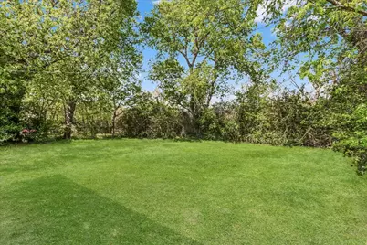 4505 Quails Lane, Fort Worth, TX 76119 - Photo 24