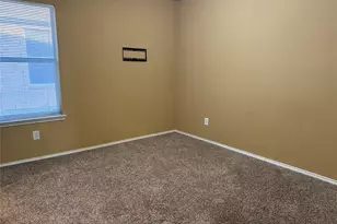 824 Mulder Dr, Arlington, TX 76001 - Photo 16