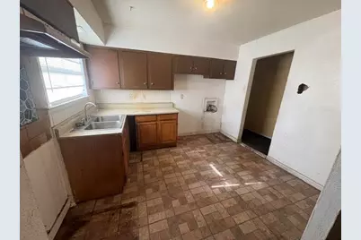 4974 Dupont Drive, Dallas, TX 75216 - Photo 6