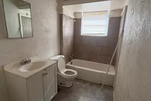 4974 Dupont Dr, Dallas, TX 75216 - Photo 18