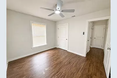 6710 Petain Avenue, Dallas, TX 75227 - Photo 8