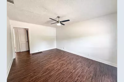 6710 Petain Avenue, Dallas, TX 75227 - Photo 4