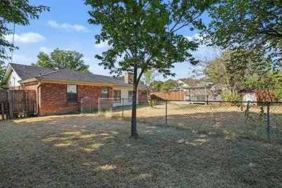 1510 Surry Place Drive, Cleburne, TX 76033 - Photo 12