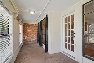 1510 Surry Pl Dr, Cleburne, TX 76033 - Photo 22