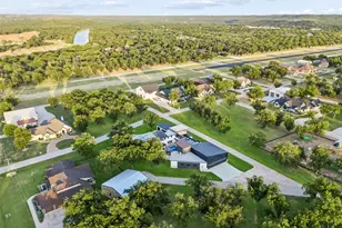 9003 King Air Dr, Granbury, TX 76049 - Photo 36