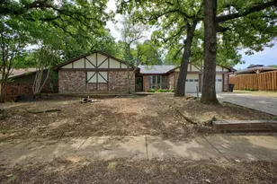 8204 Starnes Rd, North Richland Hills, TX 76182 - Photo 2