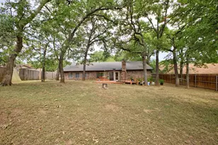 8204 Starnes Rd, North Richland Hills, TX 76182 - Photo 32