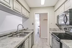 18240 Midway Rd, Dallas, TX 75287 - Photo 22